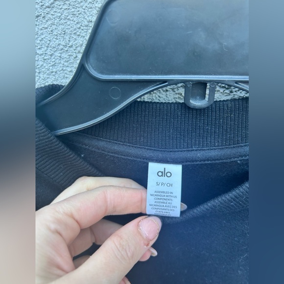 ❌SOLD❌Alo Accolade Crew Neck Pullover in Black New with Tags! - Picture 8 of 9